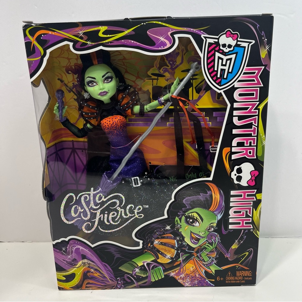 MONSTER HIGH DOLL Casta Fierce NRFB NWT 2014 toy
